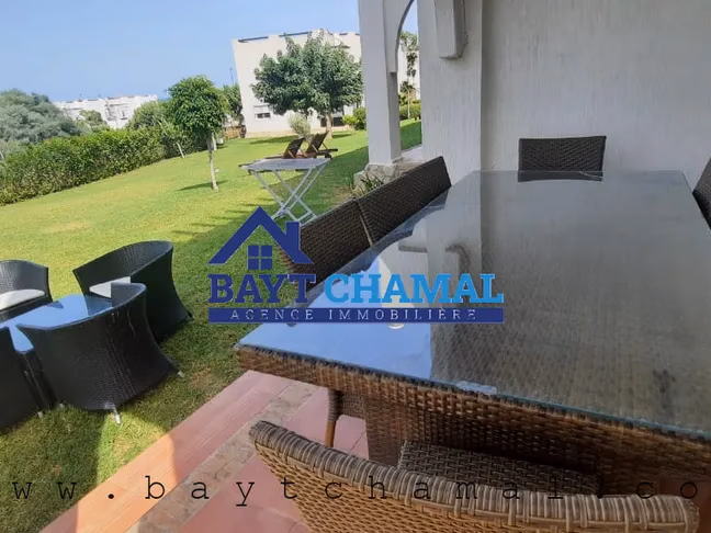 Villa de ensueño en Fnideq: 3 Habitaciones, 221m² en venta