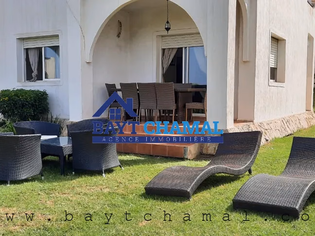 Villa de ensueño en Fnideq: 3 Habitaciones, 221m² en venta