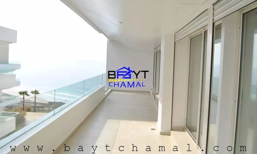 Évadez-vous à Tanger : Appartement de Vacances Malabata 130m² - view 2