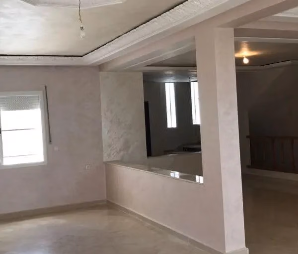 Villa de Ensueño en Tánger - Ziatene: 4 Habitaciones, 332m²