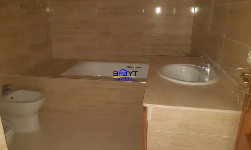 Elegante apartamento en alquiler en Tánger - 3 habitaciones espaciosas Elegante apartamento en alquiler en Tánger - 3 habitaciones espaciosas