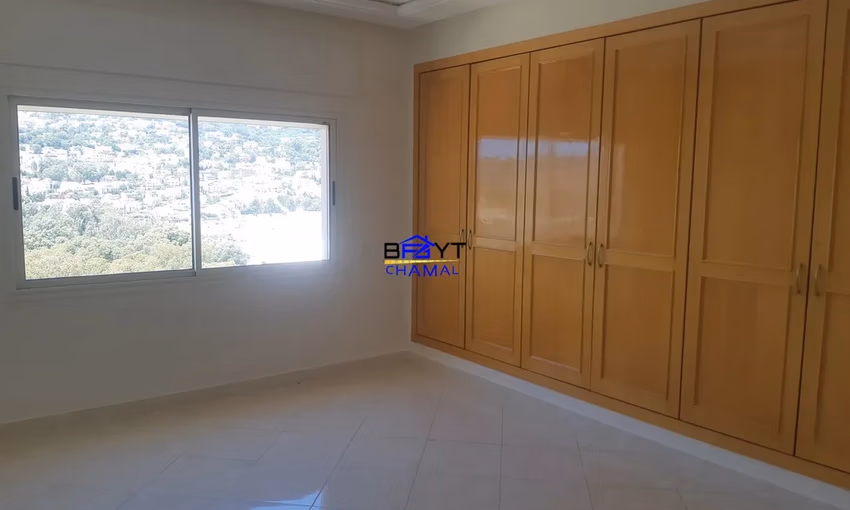 Elegante apartamento en alquiler en Tánger - 3 habitaciones espaciosas Elegante apartamento en alquiler en Tánger - 3 habitaciones espaciosas