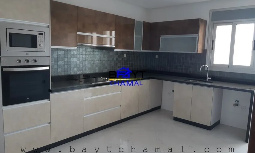 Appartement Spacieux à Vendre à Tanger, 4 Chambres, 200m² - view 5