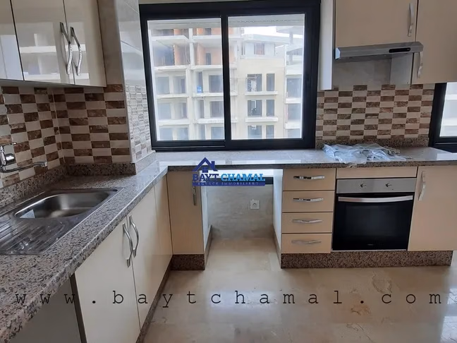 Apartamento en venta en Tánger: 76m², 2 habitaciones, centro de la ciudad.