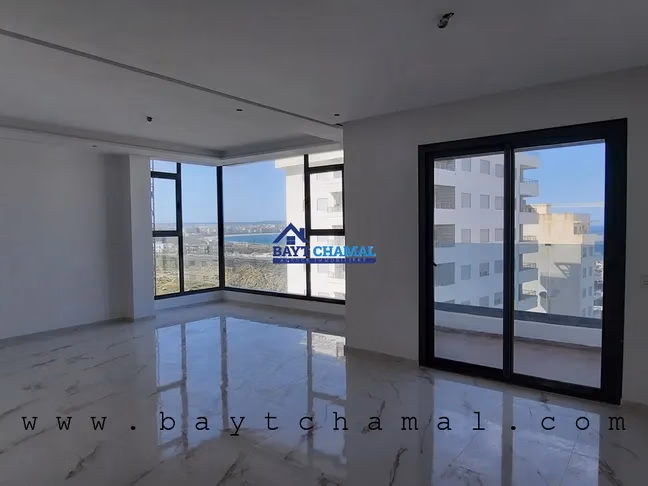 En Venta: Apartamento Espacioso de 130m² en Malabata, Tánger