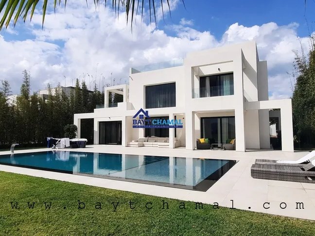 Luxury Villa at Marina Smir: 5 Bedrooms, Stunning Space - view 2