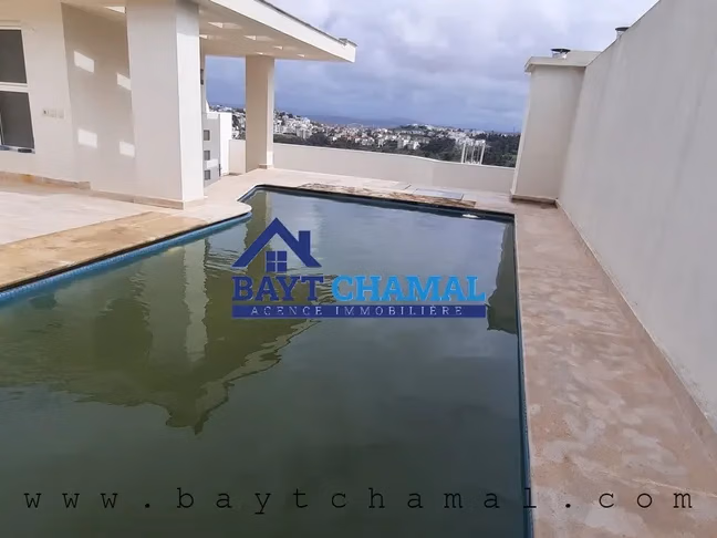 Villa Lujuosa en Venta en Tánger - 4 Habitaciones Espaciosas