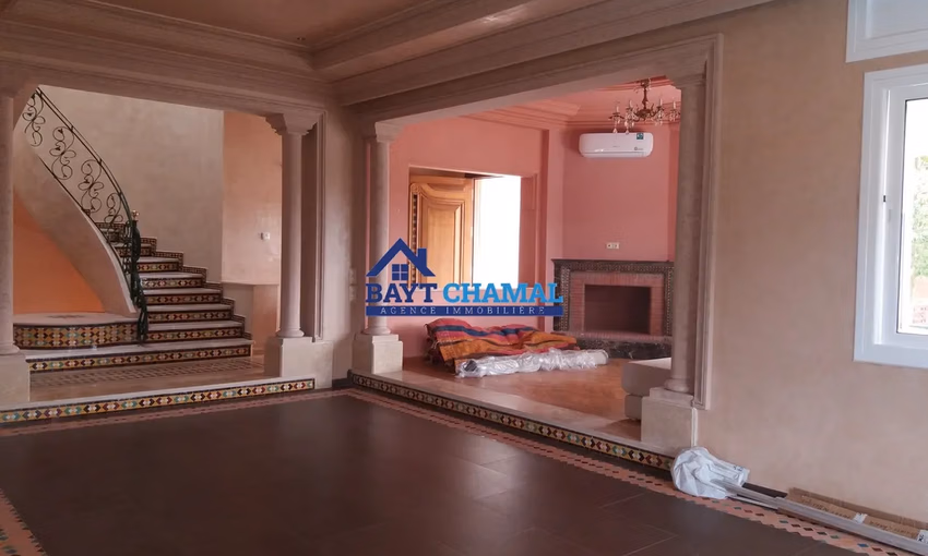 Villa de Lujo en Venta en Tánger - Boubana, 540m²