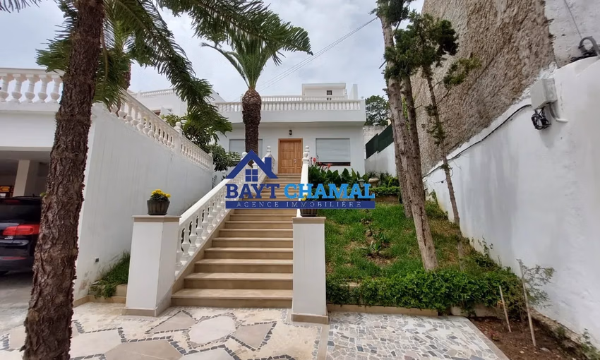 Villa de Lujo en Alquiler en Tánger - 4 Habitaciones Espaciosas Villa de Lujo en Alquiler en Tánger - 4 Habitaciones Espaciosas