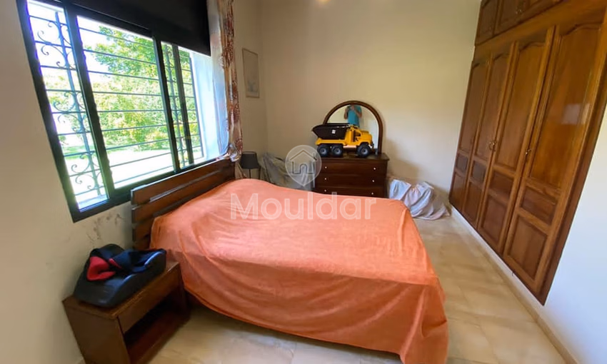 فيلا للشراء مع تراس