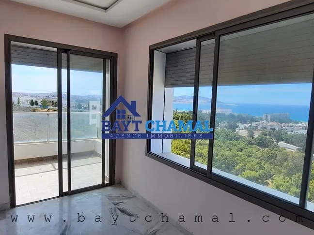 Apartamento en alquiler en Tánger - Malabata: 3 habitaciones espaciosas