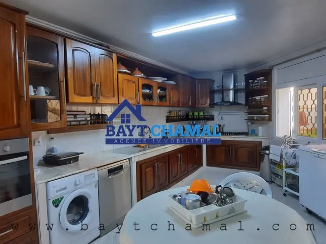 Villa en Malabata, Tánger: Lujo Espacioso y Elegante en Venta