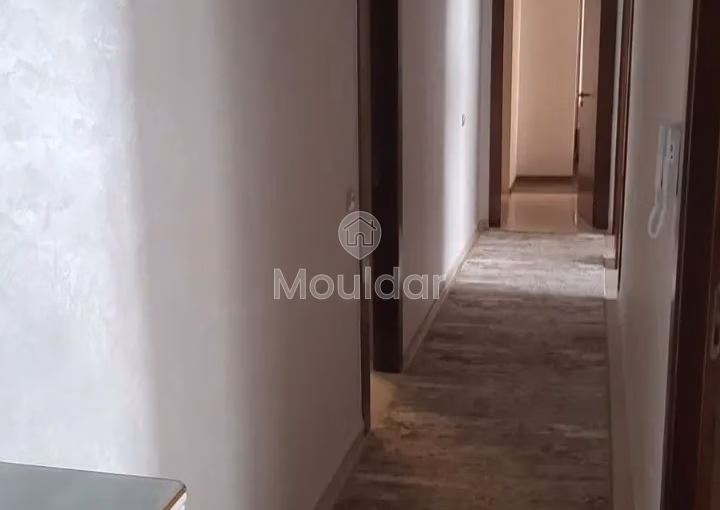 Appartement à louer au quatrième étage Appartement à louer au quatrième étage