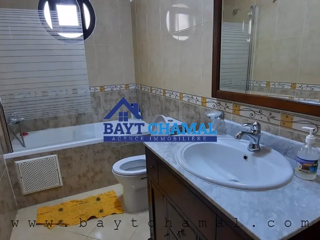 Villa Espaciosa en Venta en Tánger - Du Golf, 4 Habitaciones