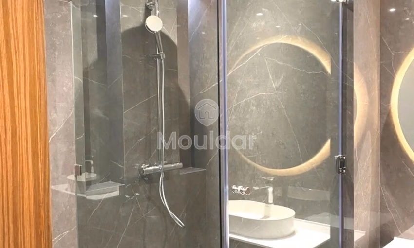 Apartamento en alquiler en Rabat, Souissi - 4 habitaciones, 329 m², 1er piso.