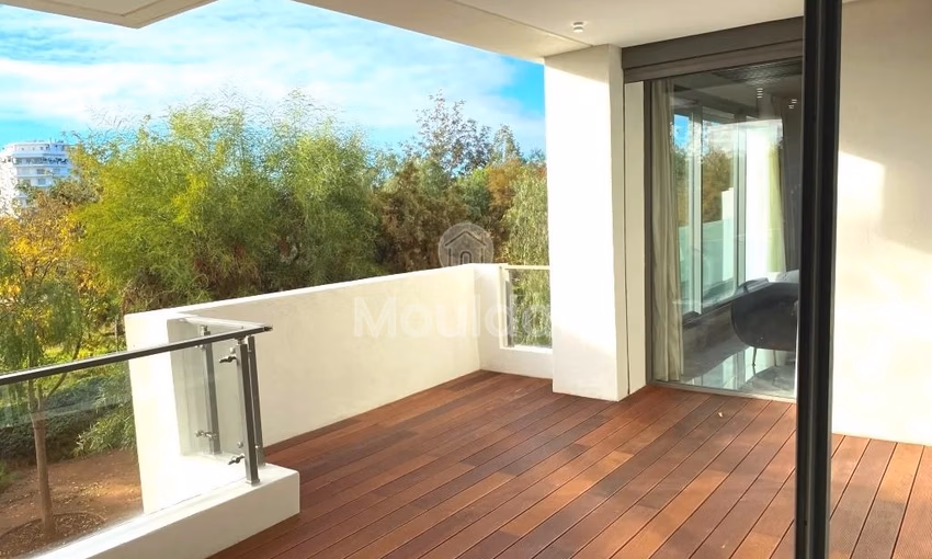 Apartamento en alquiler en Rabat, Souissi - 4 habitaciones, 329 m², 1er piso.