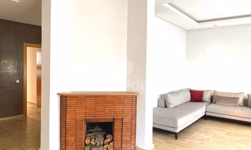 شقة للإيجار، غرفتان، 100 م²، الطابق الأول