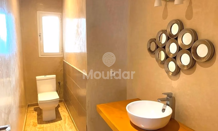 شقة للإيجار، غرفتان، 100 م²، الطابق الأول