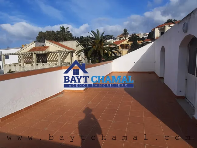 Villa de Lujo en Venta en Tánger - 9 Habitaciones, 600m²