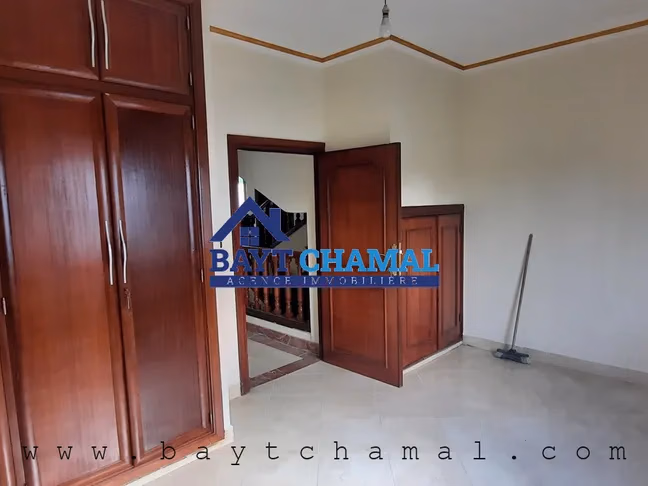 Villa de Lujo en Venta en Tánger - 9 Habitaciones, 600m²