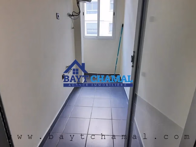 Espectacular Apartamento de 3 Habitaciones en Alquiler en Tánger - Iberia Espectacular Apartamento de 3 Habitaciones en Alquiler en Tánger - Iberia