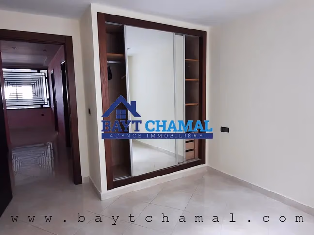 Espectacular Apartamento de 3 Habitaciones en Alquiler en Tánger - Iberia Espectacular Apartamento de 3 Habitaciones en Alquiler en Tánger - Iberia