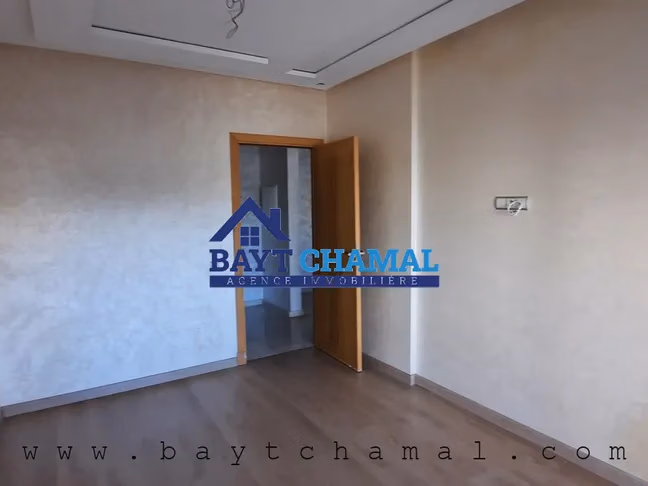 Apartamento en venta en Tánger: Espacio y Confort en el Corazón