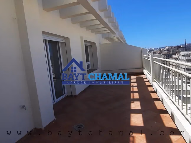 Apartamento en Alquiler en Tánger - Centro, 110m², 2 Habitaciones