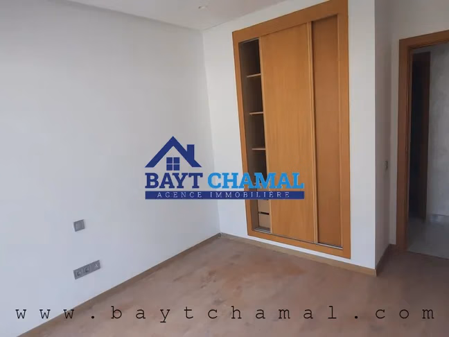 Apartamento de 2 Habitaciones en Venta en el Centro de Tánger