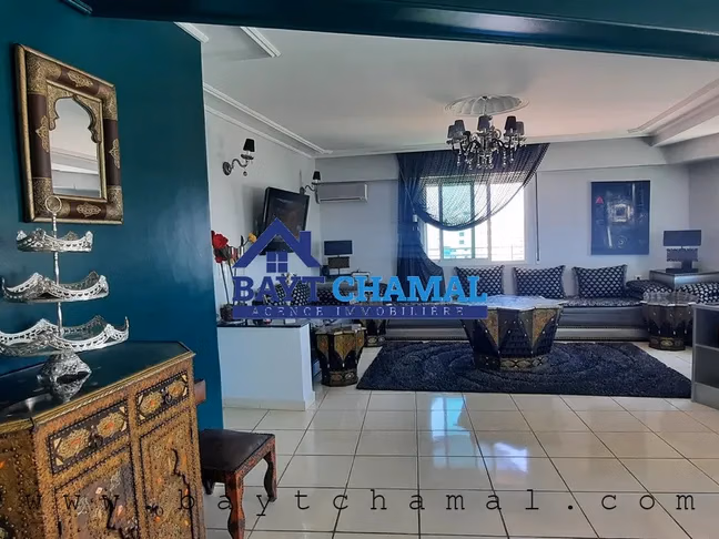 Amplio Apartamento de 2 Habitaciones en Venta en el Centro de Tánger