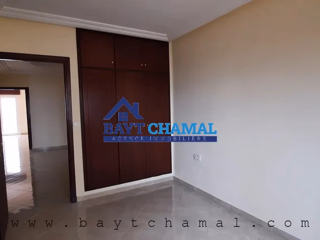 Apartamento en Venta en Tánger: Espacio Moderno de 142m²