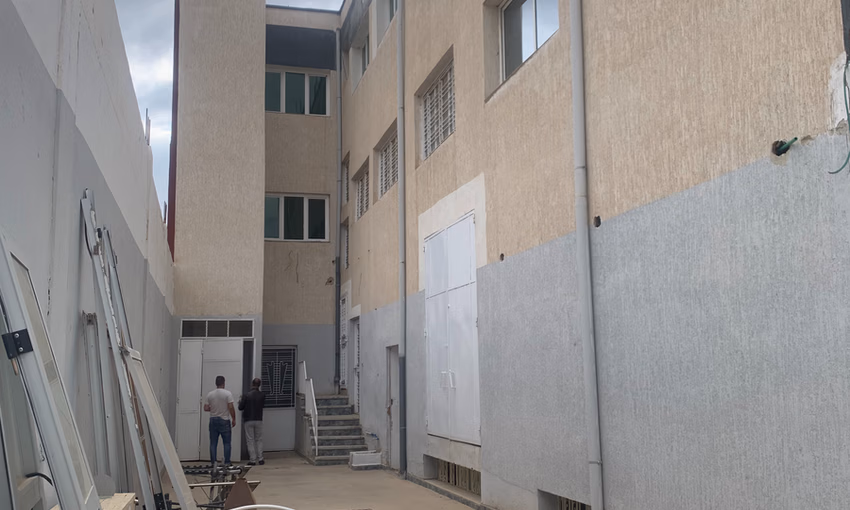 محل تجاري للإيجار مع موقف سيارات محل تجاري للإيجار مع موقف سيارات