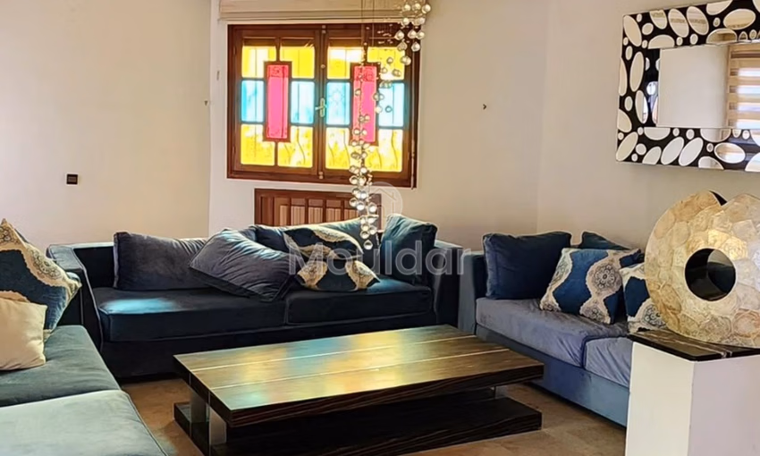 Maison à vendre - 4 chambres, 900 m² Maison à vendre - 4 chambres, 900 m²