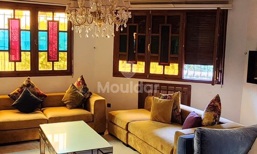 Maison à vendre - 4 chambres, 900 m² Maison à vendre - 4 chambres, 900 m²