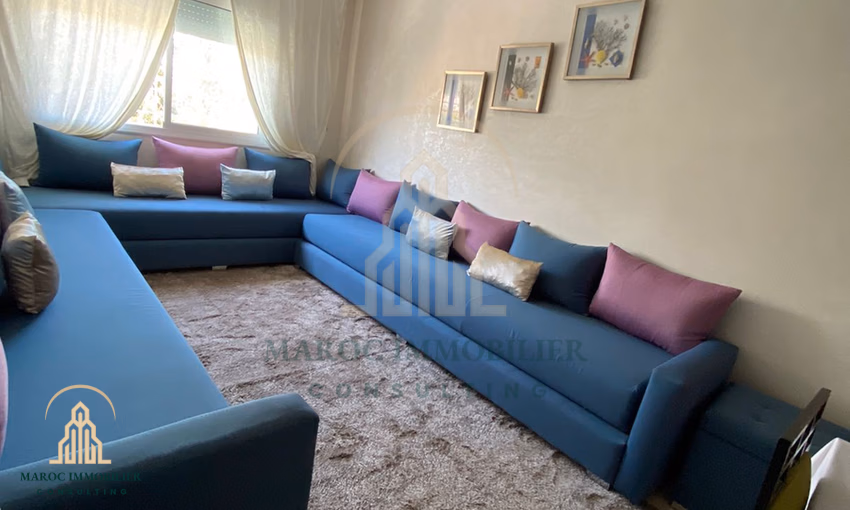 شقة للإيجار مع تراس في الطابق الأول