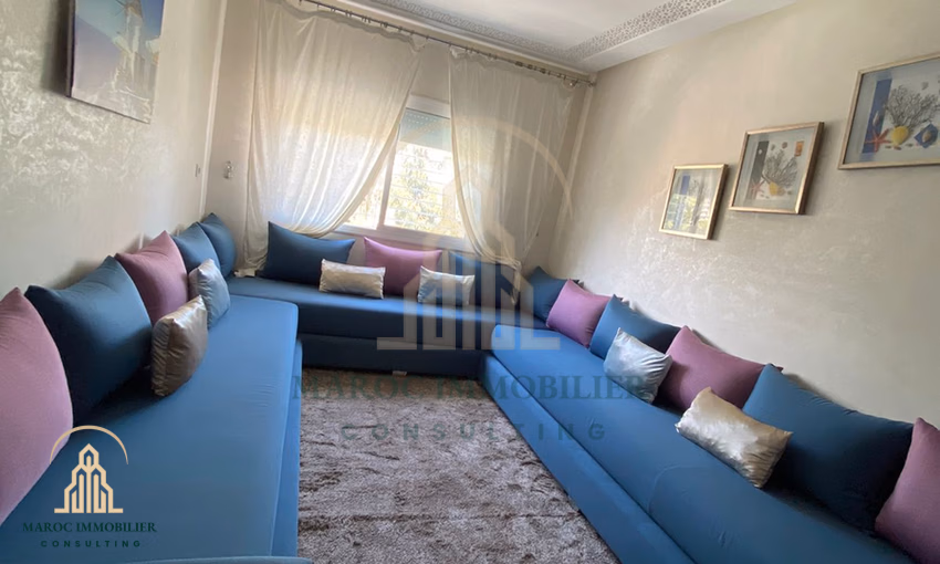 شقة للإيجار مع تراس في الطابق الأول