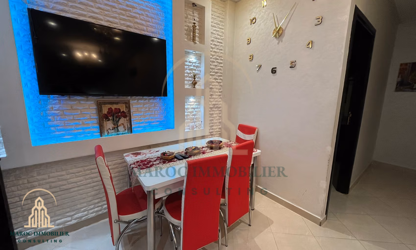 شقة للإيجار مع تراس في الطابق الثاني