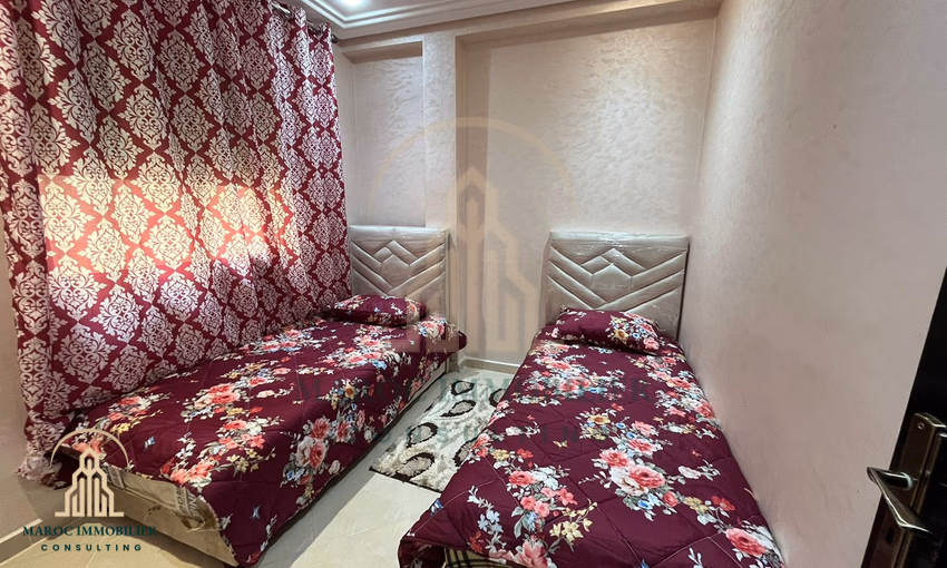 شقة للإيجار مع تراس في الطابق الثاني