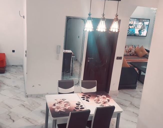 فيلا للإيجار مع حديقة فيلا للإيجار مع حديقة