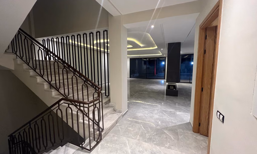 Villa mit Pool zu verkaufen