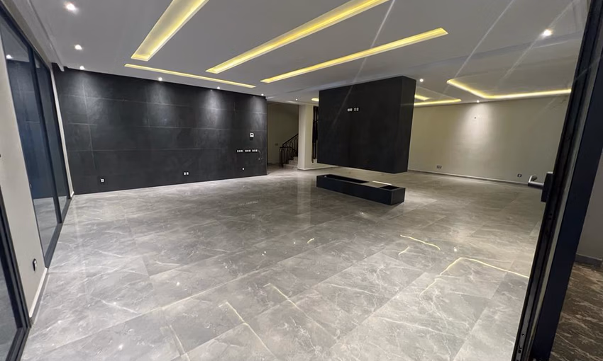 Villa mit Pool zu verkaufen