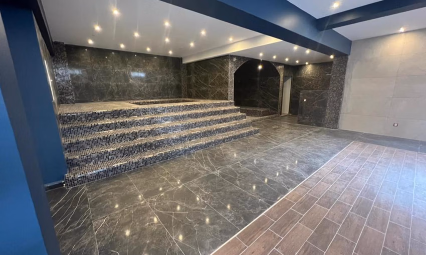 Villa mit Pool zu verkaufen