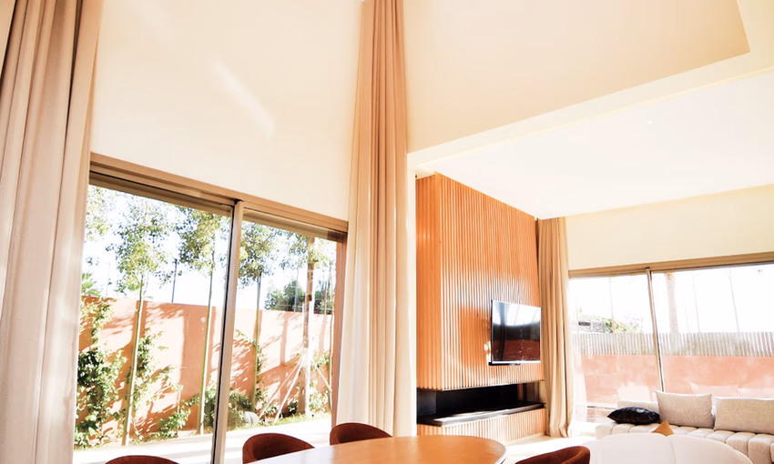 Vilă de vânzare cu piscină