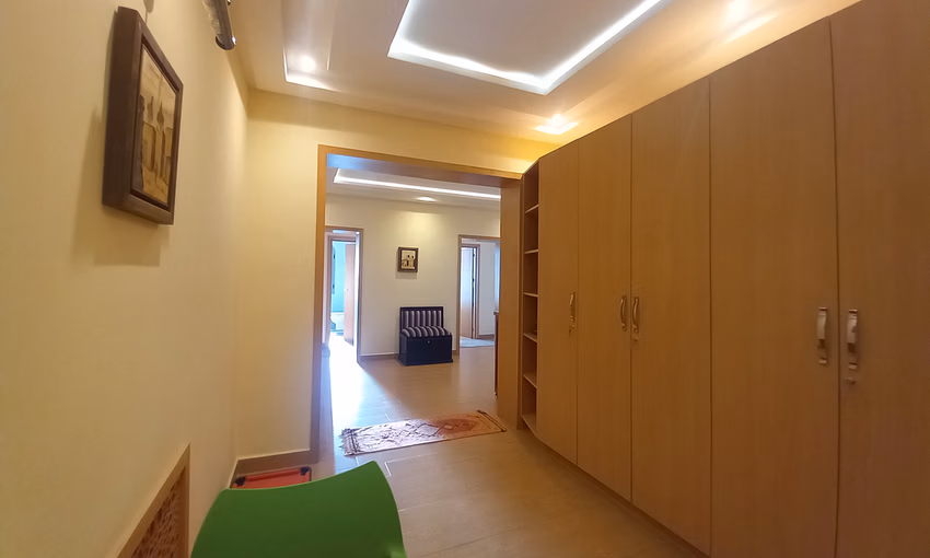 فيلا للبيع مع مسبح