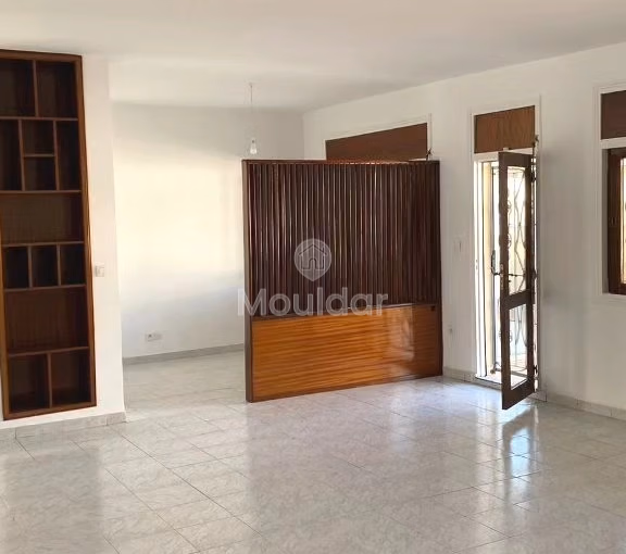 شقة للإيجار - 130م²، 2 غرف، الطابق الرابع