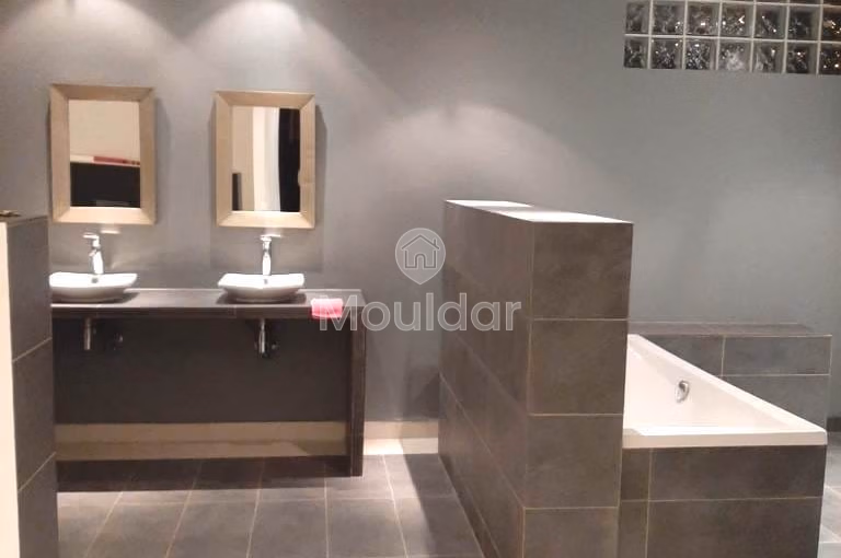 Villa for Sale - 4 Bedrooms, 1000 m²