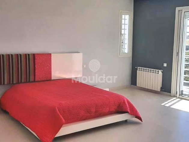 Villa for Sale - 4 Bedrooms, 1000 m²