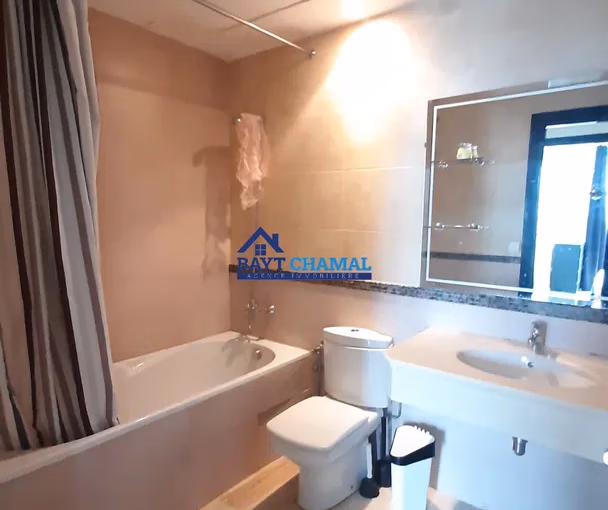 Encantador Apartamento de 2 Habitaciones en Alquiler en Tánger - Malabata