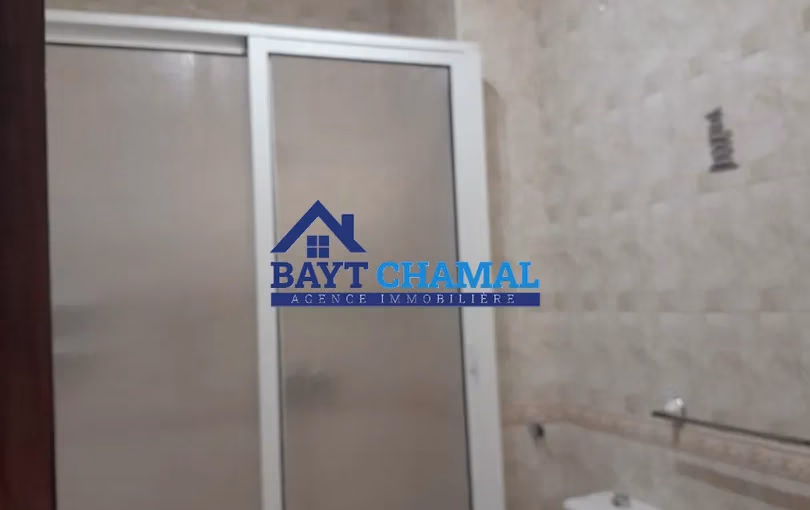 Encantador apartamento de 3 habitaciones en alquiler en Tánger - 165m²