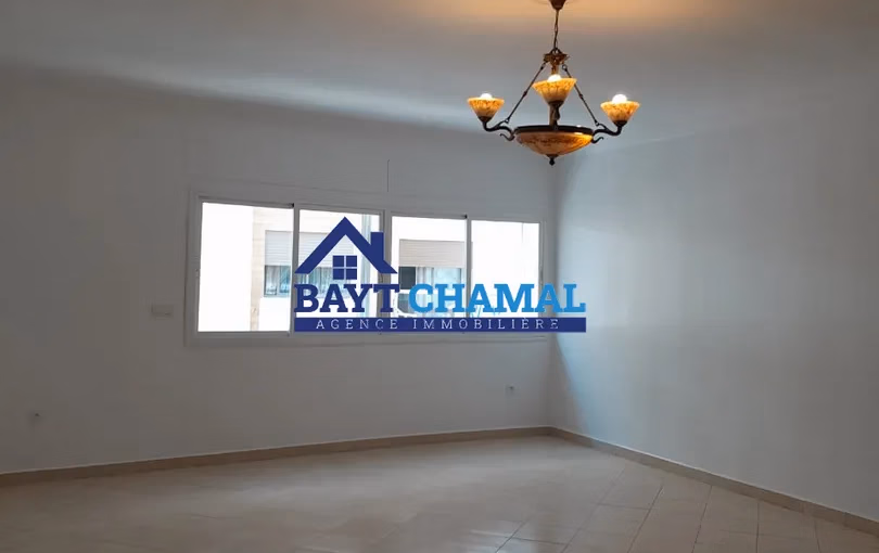 Encantador apartamento de 3 habitaciones en alquiler en Tánger - 165m²